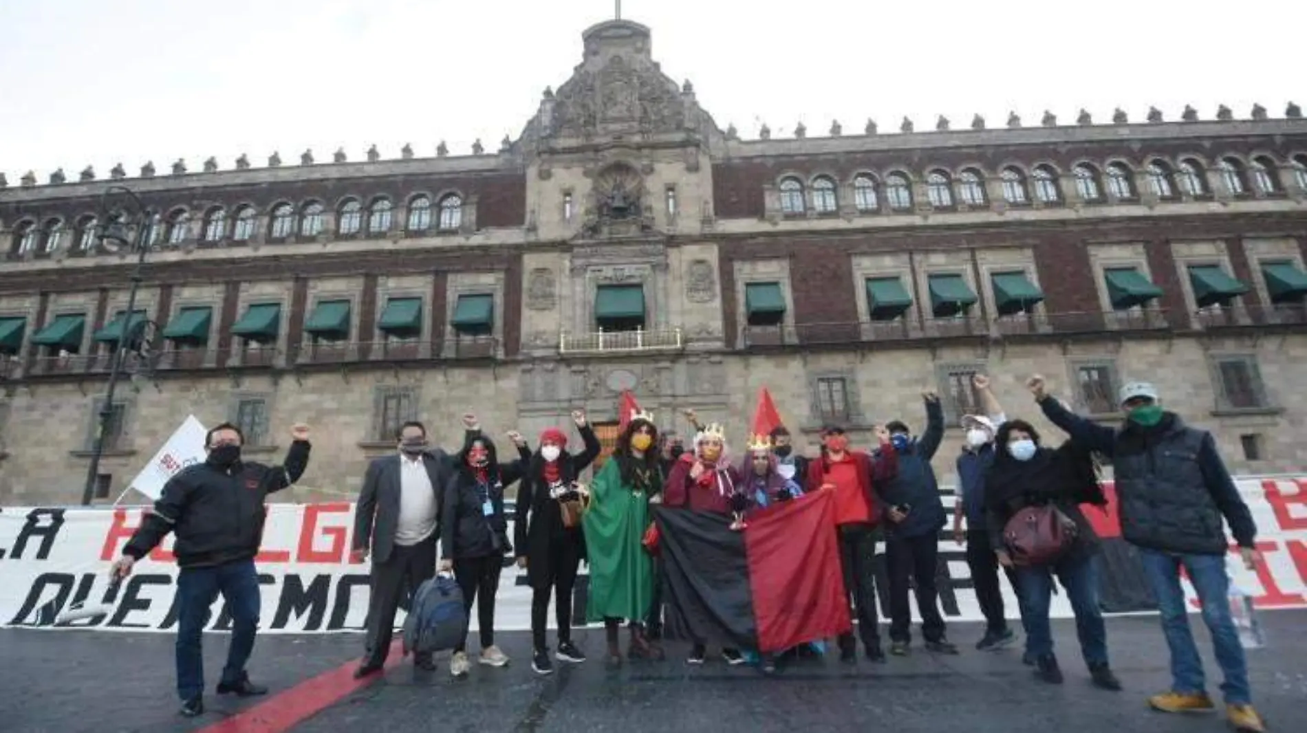 manifestaación Notimex Palacio Nacional